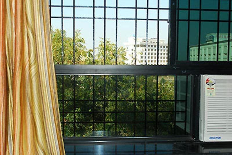 Sai Ganesh Hotel Shirdi Exterior foto