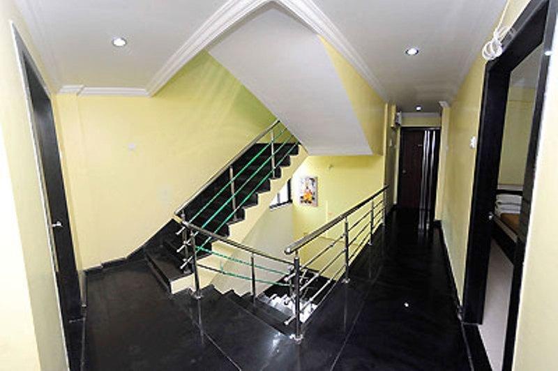 Sai Ganesh Hotel Shirdi Exterior foto